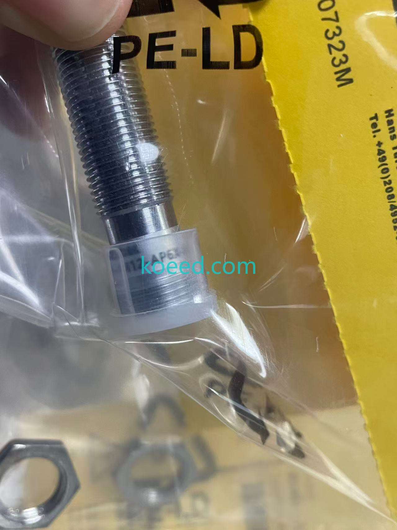 BI4U-M12-AP6X-H1141  1634804 - Product View